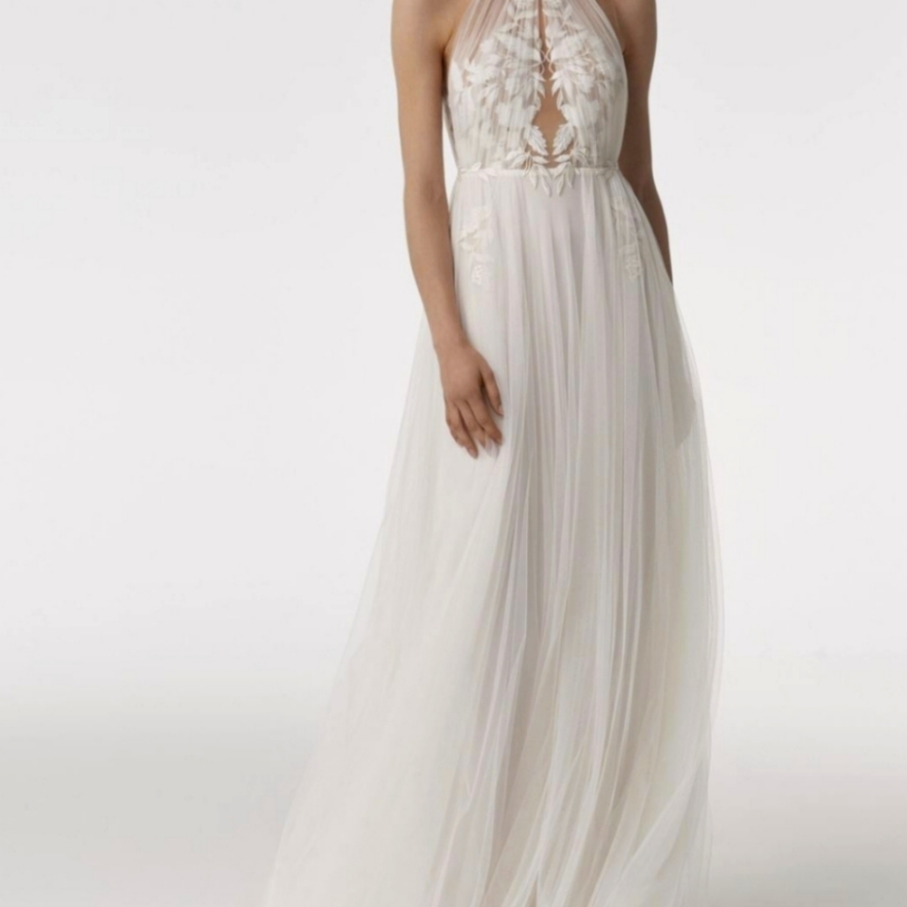 Anna Kara Chey Dress - Lovely Bride Houston